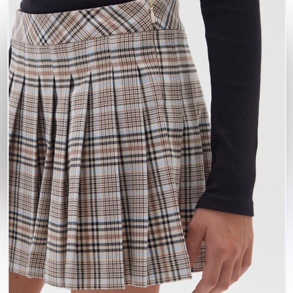 bagatelle Dresses & Skirts - Bagatelle pleated plaid mini skirt